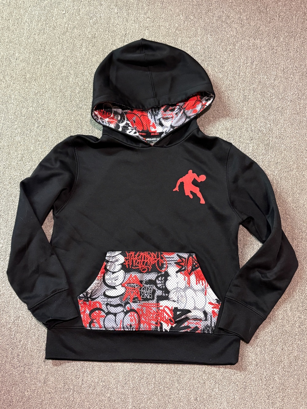 🛍️4/$20 AND1 Size 8 excellent condition black Hoodie  Basketball Graphic Graffit